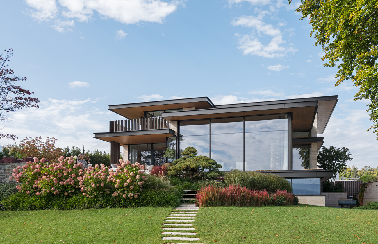 Lakeside Villa, Lake Zurich